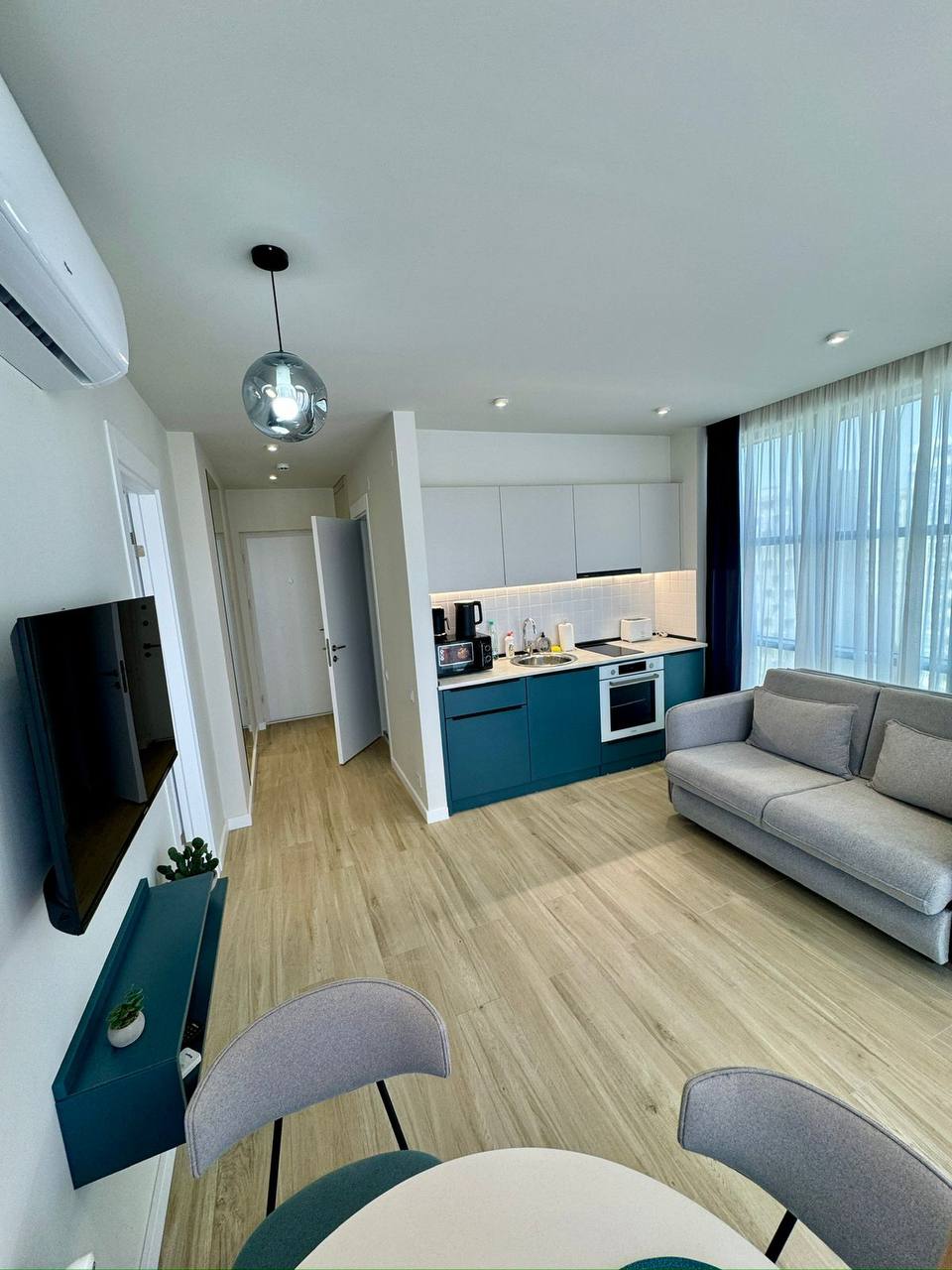 Beautiful 1BR Apartment for Rent in Batumi 